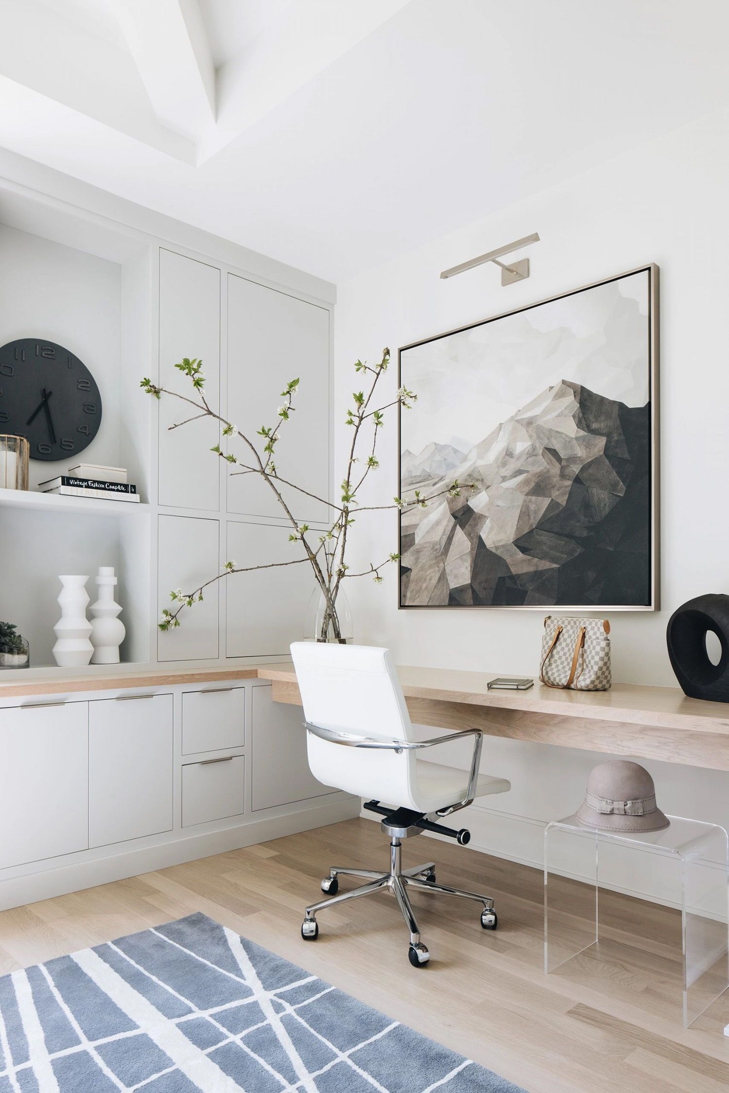 Houserz Airbnb Property Management - Dubai, Belgrade