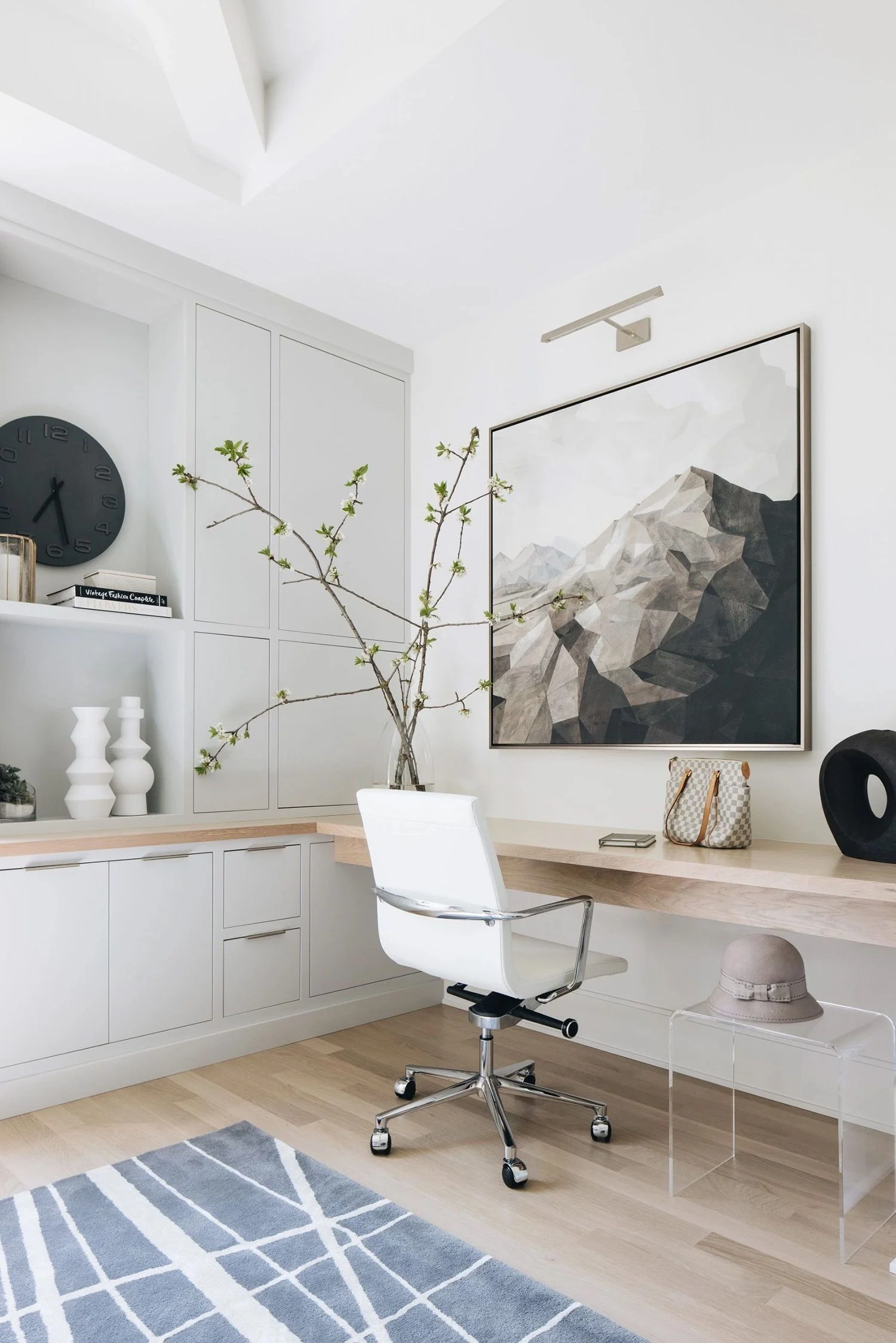 Houserz Airbnb Property Management - Dubai, Belgrade